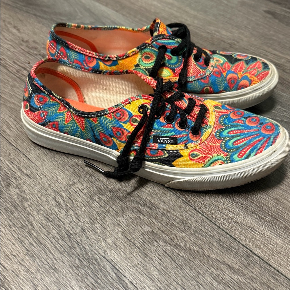 Vans Multicolor Peacock pattern Low-Top Sneakers - Black Laces